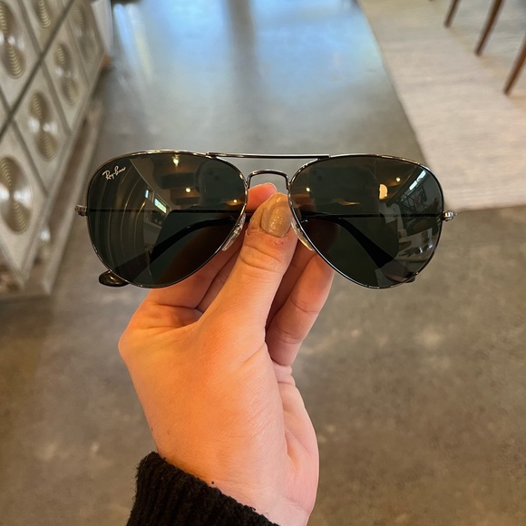 Authentic Ray-Ban Aviators - Picture 3 of 4
